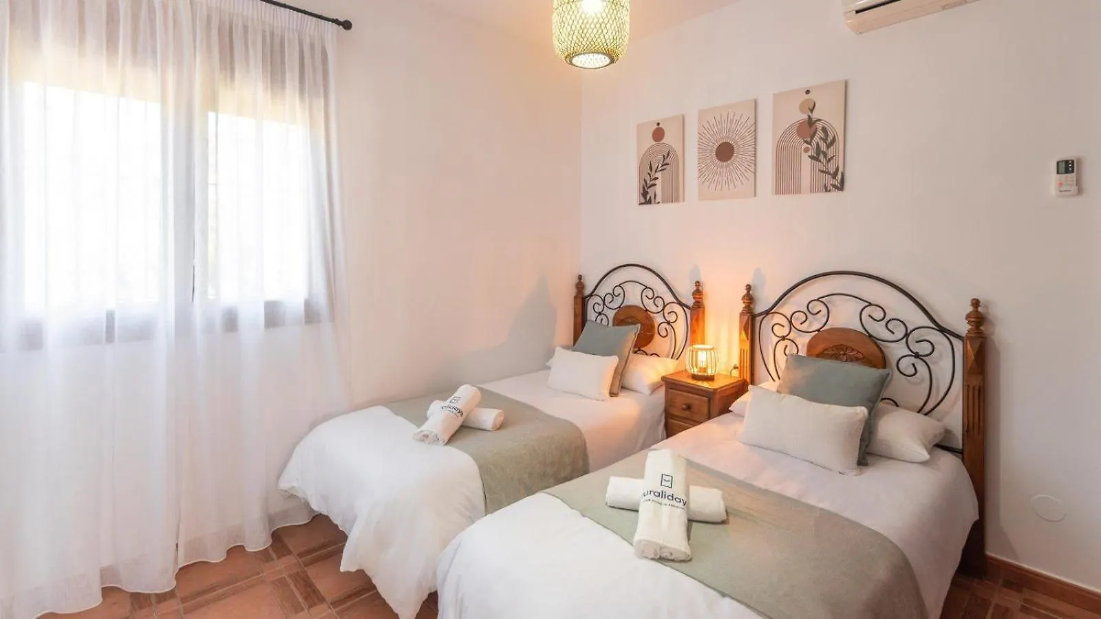 Villa Javier Sayalonga By Ruralidays 0*,  Ισπανία