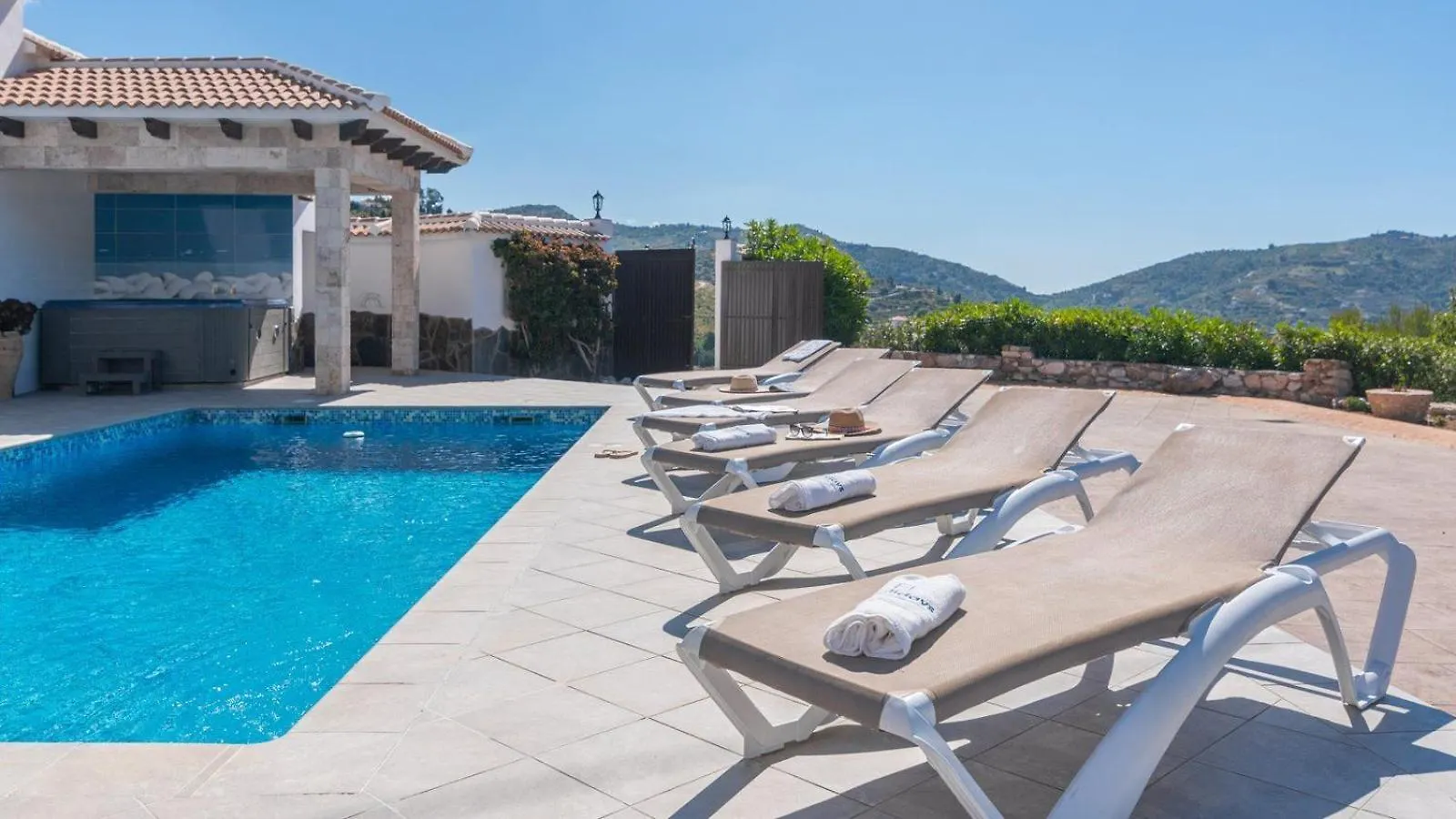 Holiday home Villa Javier Sayalonga By Ruralidays