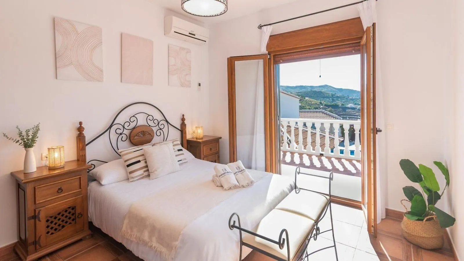 Villa Javier Sayalonga By Ruralidays