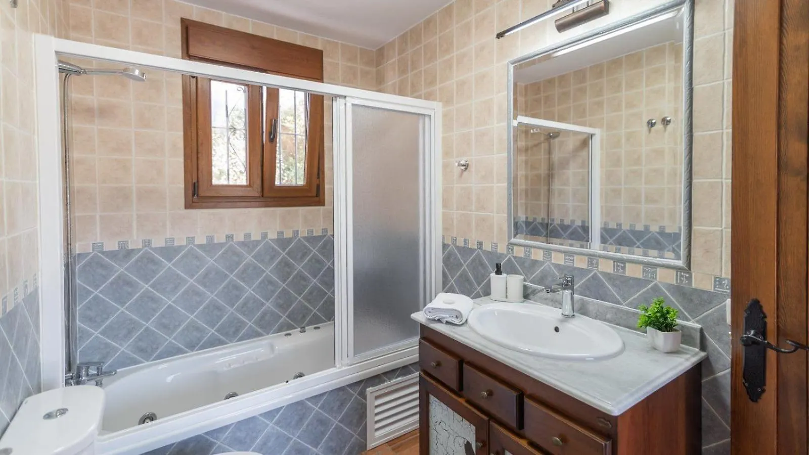 Holiday home Villa Javier Sayalonga By Ruralidays