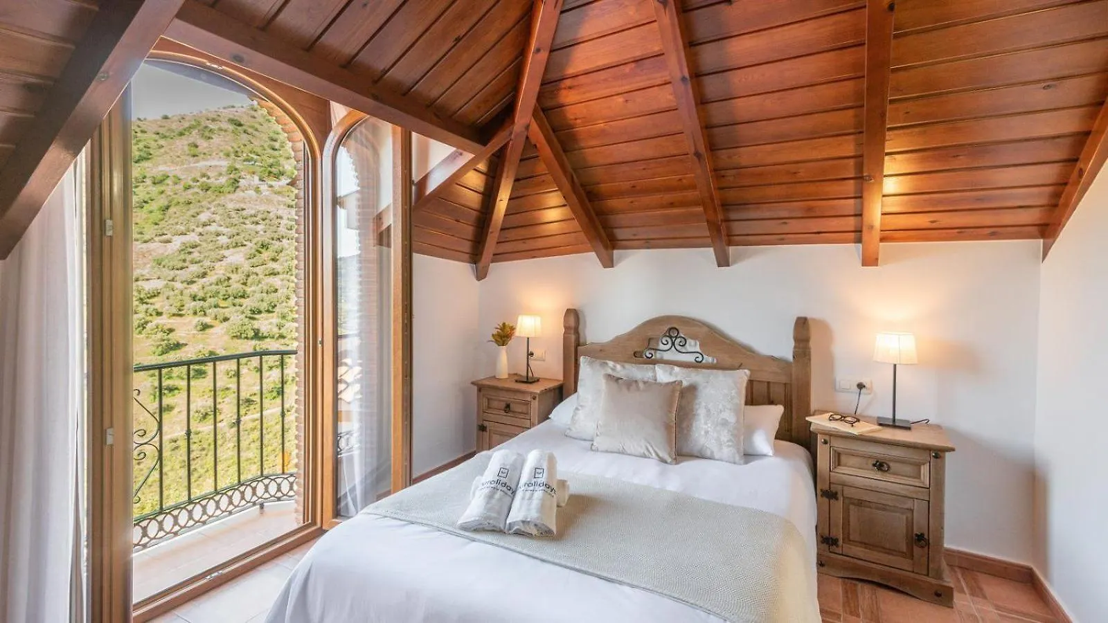 Villa Javier Sayalonga By Ruralidays Spain